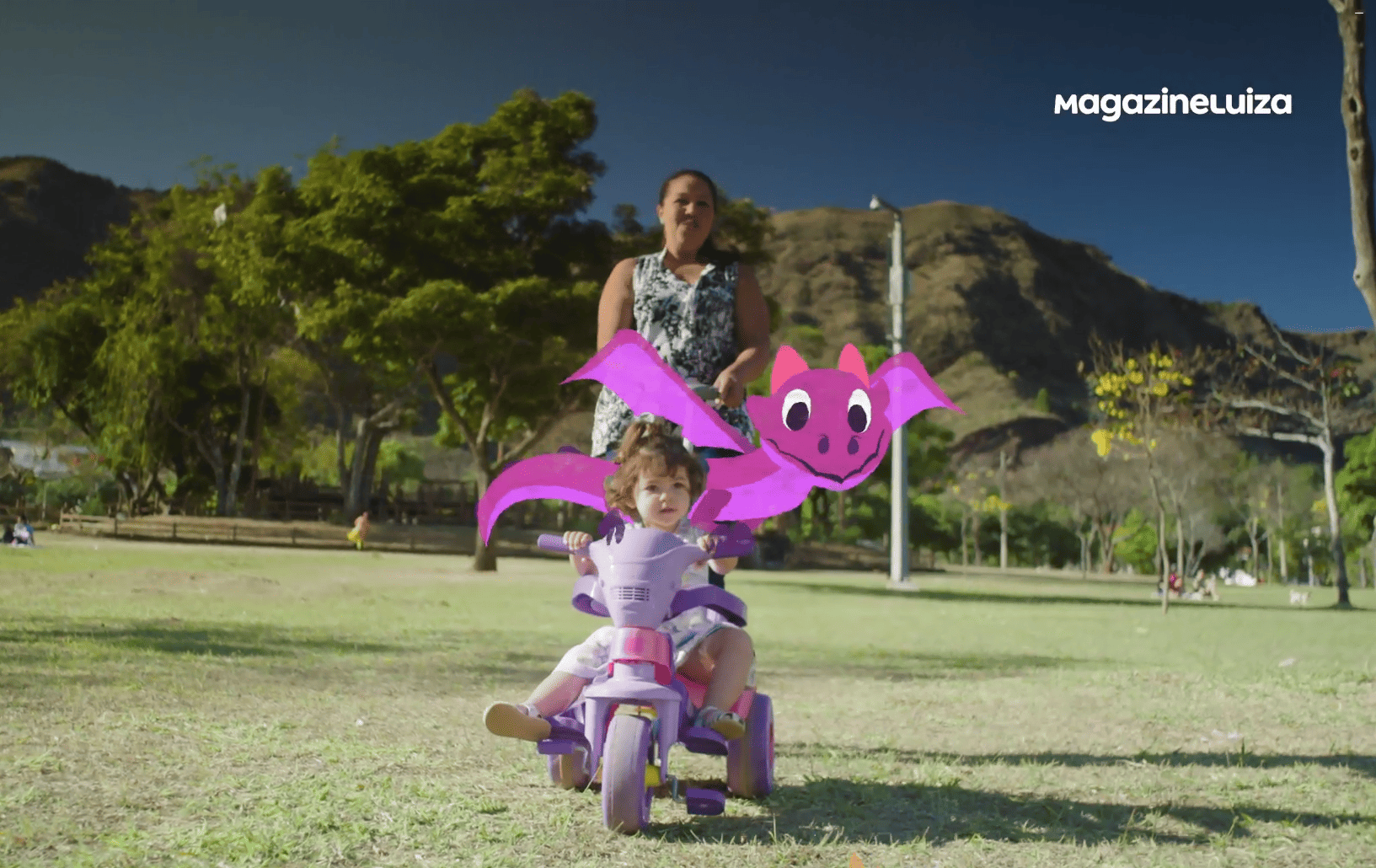 Animação em motion graphics para a campanha 'Brinquedos' do Magazine Luiza, combinando rabiscos infantis animados com imagens e vídeos para criar uma experiência lúdica e envolvente